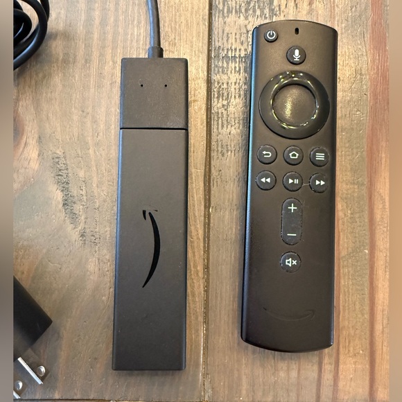 Amazon Firestick 4K HD Digital Model E9L29Y w/ L5B83H Alexa Voice Remote Tested - Picture 2 of 7